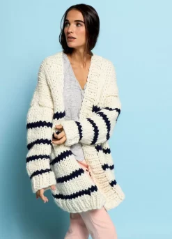 We Are Knitters Apo Cardigan Kit| Cardigan & Vests