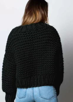 We Are Knitters Avocado Cardigan Kit| Cardigan & Vests