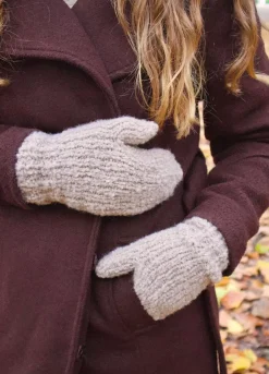 We Are Knitters Azalea Gloves Kit| Accessories