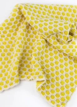 We Are Knitters Bee Blanket Kit| Blankets
