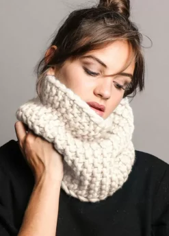 We Are Knitters Himba Snood Kit| Accessories|Snoods