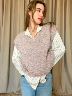 We Are Knitters Hygge Vest Kit| Cardigan & Vests