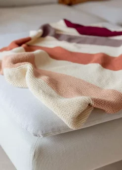 We Are Knitters Laccadive Blanket Kit| Blankets|Accessories