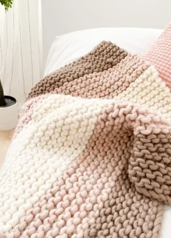We Are Knitters Land Blanket Kit| Blankets|Cardigan & Vests