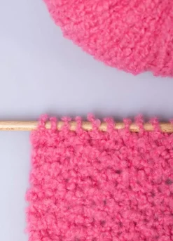 We Are Knitters The Boucle Cloud Yarn Bubblegum| DK|Merino