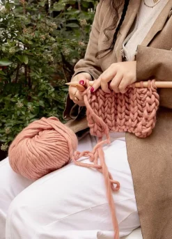 We Are Knitters The Wool Dusty Pink| Super Bulky|Ool