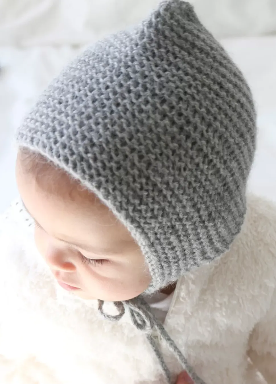 We Are Knitters Titi Hood Kit| Accessories|Beanies