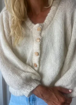 We Are Knitters Vienna Cardigan x Knits From Oslo Kit| Accessories|Cardigan & Vests